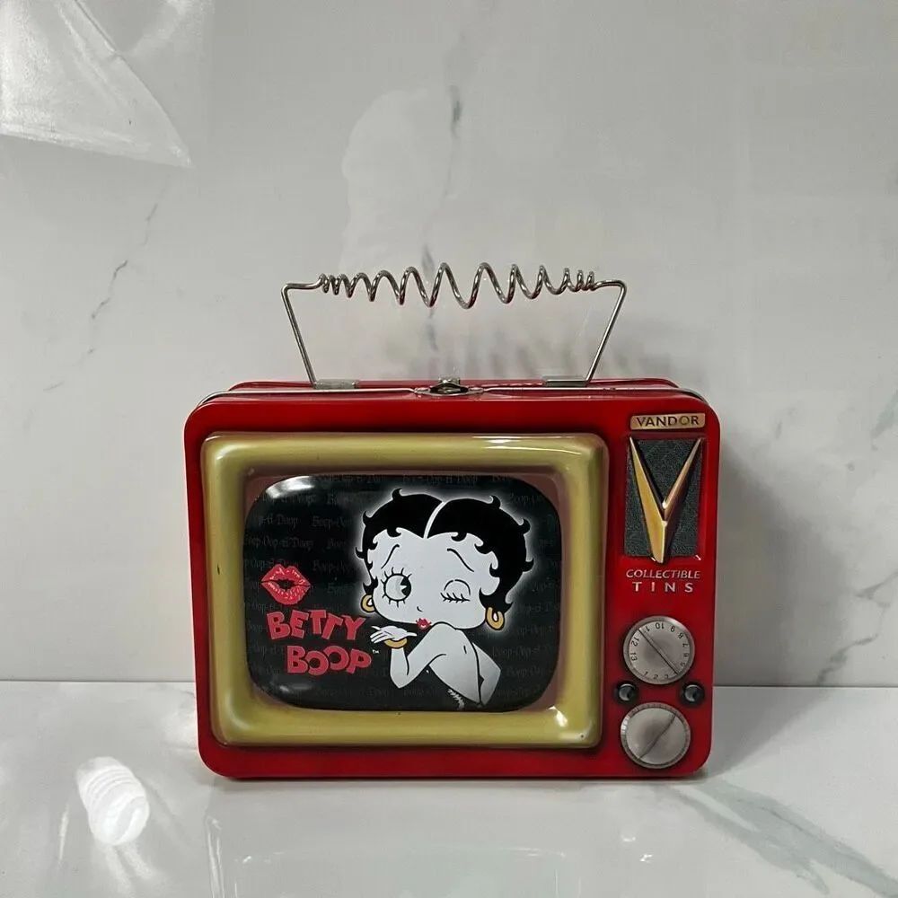 VINTAGE BETTY BOOP Collectible Metal Lunch Box